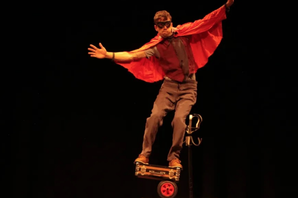 Hotel Bucarest - captura-de-pantalla-2025-10-29-a-les-11.03.11.png