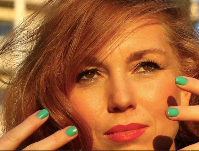 Persones en color - iris-jacobs-headshot-make-up.jpg