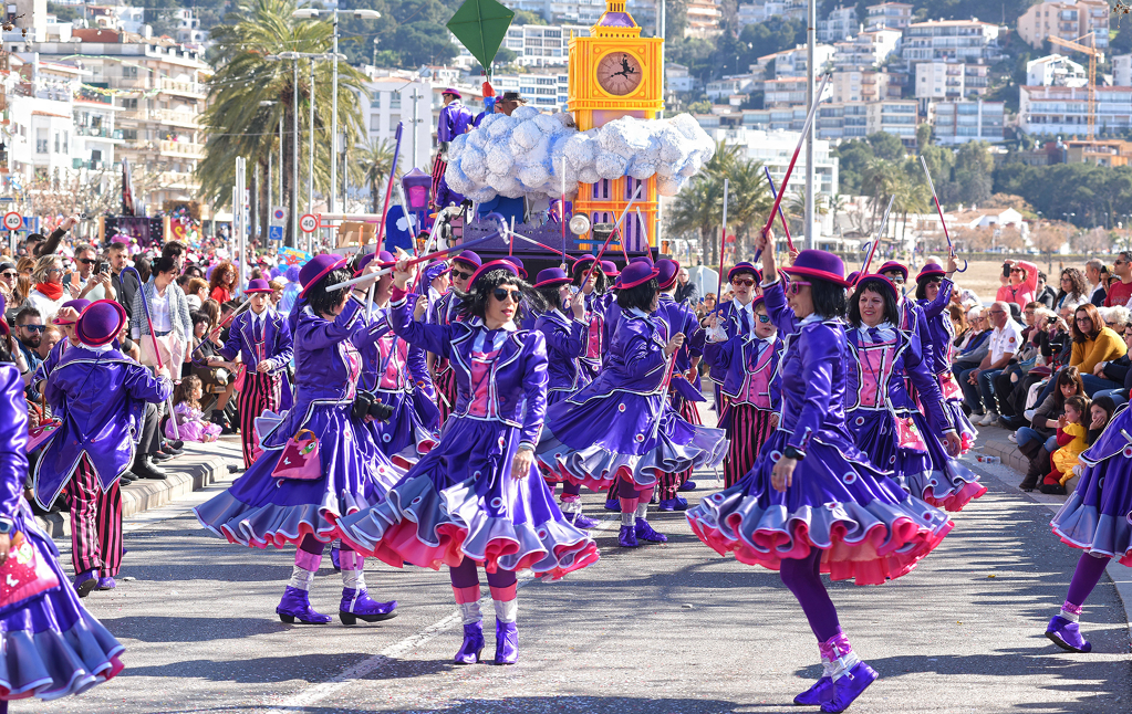 Carnaval - roses-carnaval-copia.png