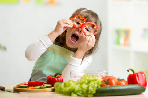 Un nen pot ser vegetarià o vegà?