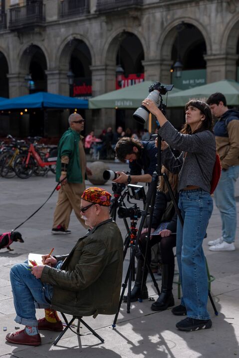 Joc de mirades: fotografiem l’art - lua-4-1.jpg