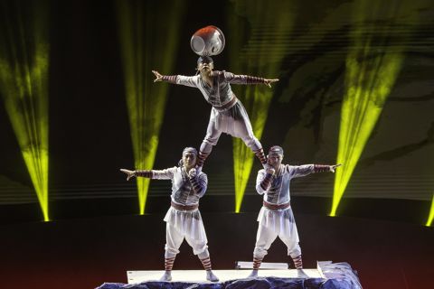 12è Festival Internacional del Circ Elefant d'Or de Girona - nanchong-acrobatic-troupe-of-china-malabars-amb-gerros-xina-31696.jpg