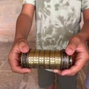 Dues sepultures enigmàtiques