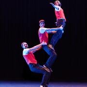 Espai familiar La Muralla per Festa Major! - hotel-bucarest-2.jpg